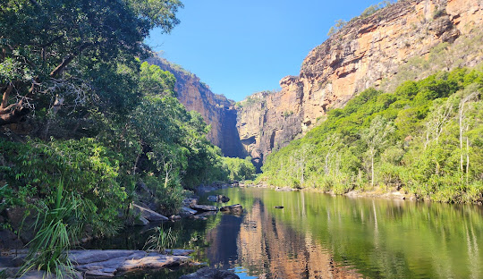 Australia's Climate: A Country of Extremes Facing Challenges from Climate Change